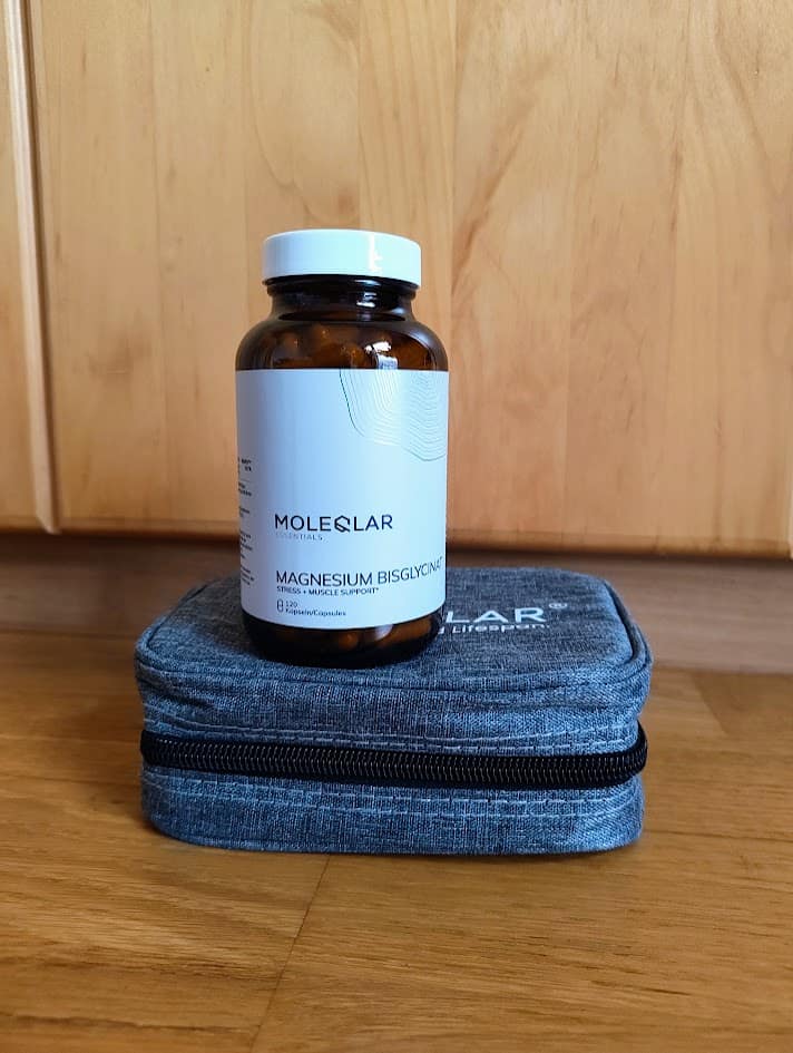 Magnesium Bisglycinat kann gut für Schlaf, gegen Stress und bei Sport sein.